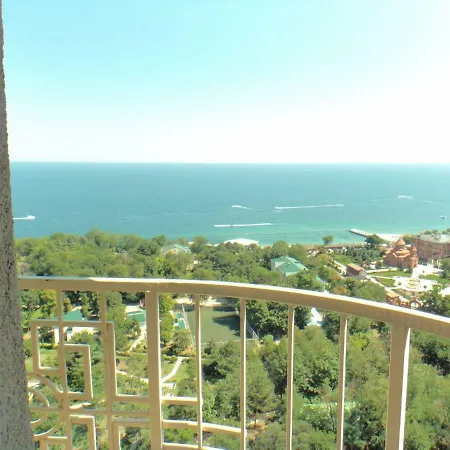 Гагаринское Плато Апартаменти Apartment Odesa